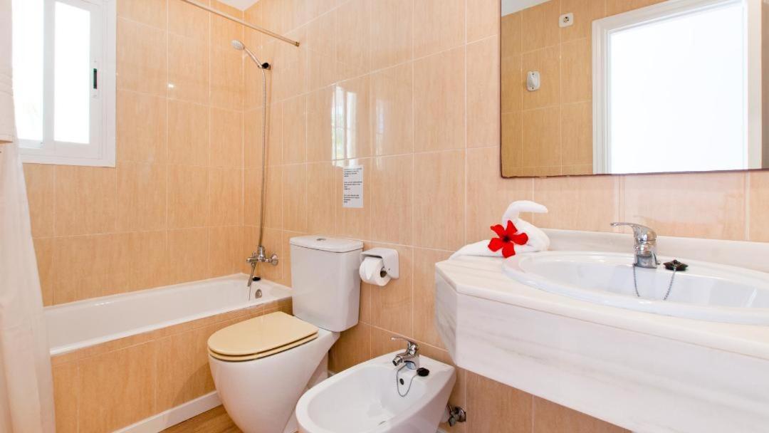 Sun Of The Bay Apartment Alcudia  Exterior photo